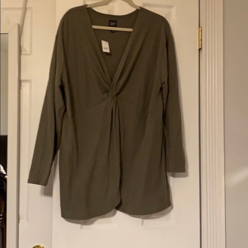 Gap maternity sweater